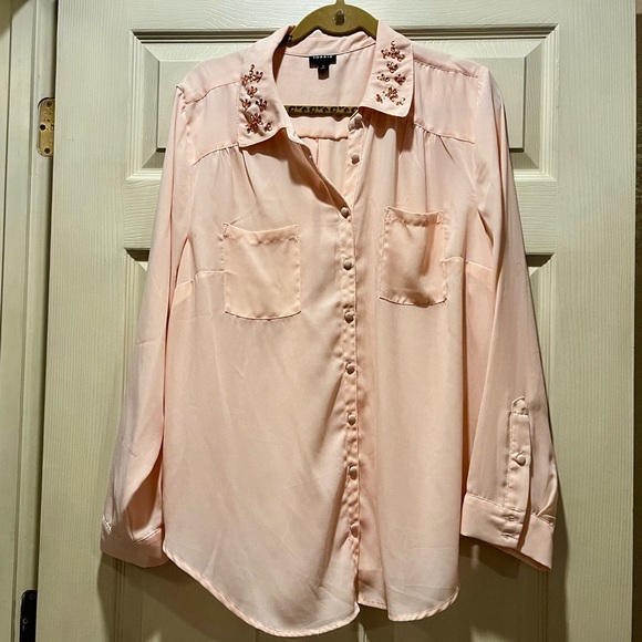 Lot of Lane Bryant, Torrid and Eloquii Tops - Picture 7 of 9